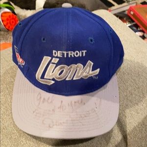 Old school NFL Detroit Loins fitted hat. 7-1/8